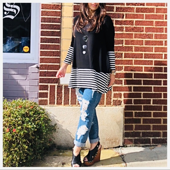 ✨LAST ONE✨block side pocket striped swing tunic - Picture 4 of 8